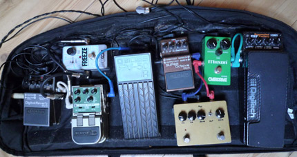 Photo Pedalboard Adrien Dennefeld