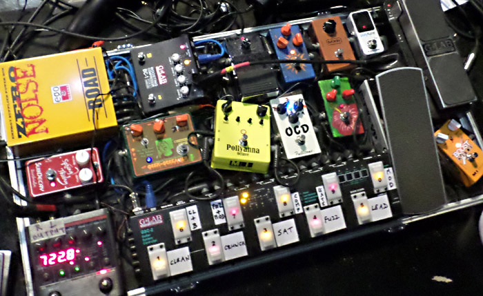 Photo  d'un pedalboard de Fabien Mornet